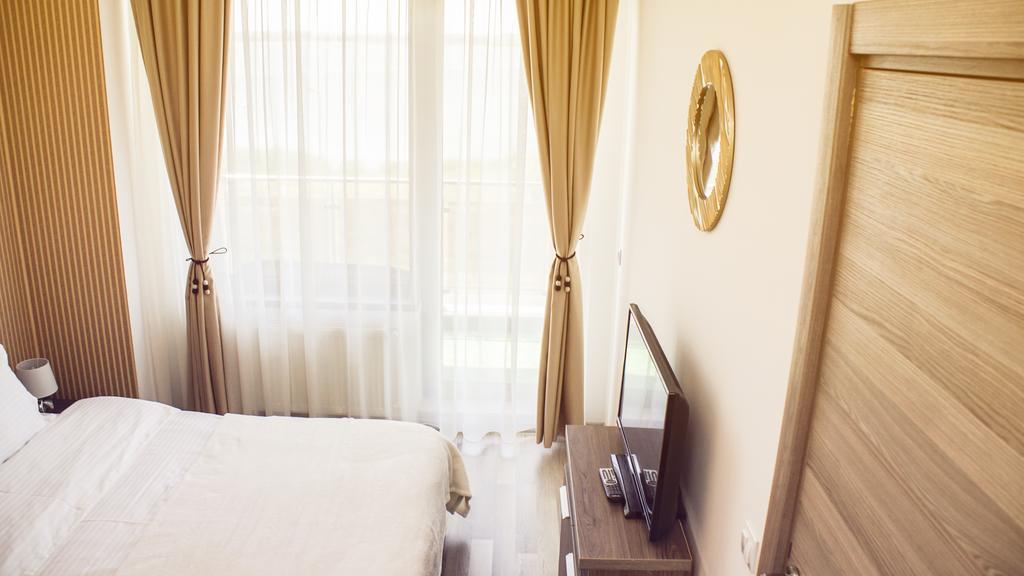 Summerland Beach Privilege Apartment Mamaia Exterior foto